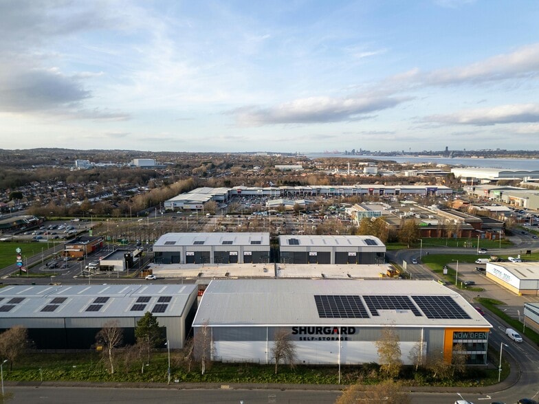 3 Welton Rd, Wirral to rent - Building Photo - Image 2 of 4