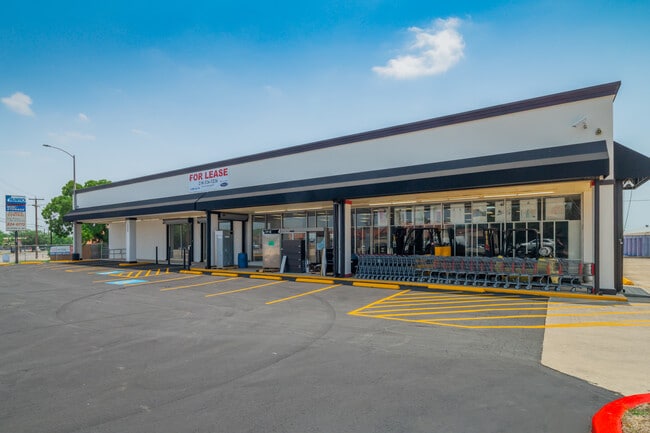 More details for 1568 Austin Hwy, San Antonio, TX - Retail to Rent