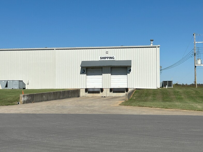 277 Industrial Dr, Cadiz, KY for sale - Building Photo - Image 3 of 4