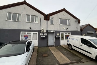 76 Graingers Ln, Cradley Heath to rent Building Photo- Image 1 of 7