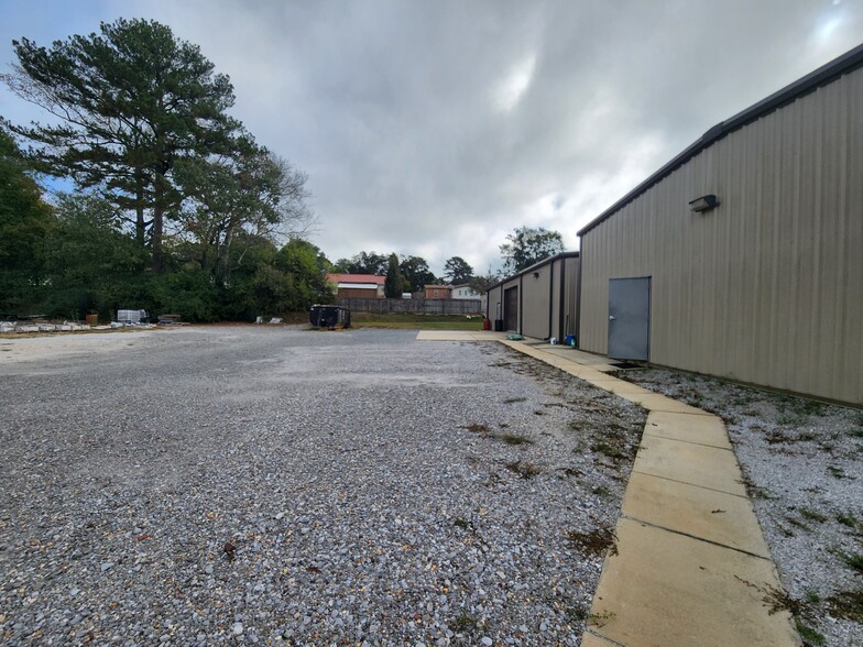 5220 University Blvd E, Tuscaloosa, AL for rent - Building Photo - Image 2 of 21