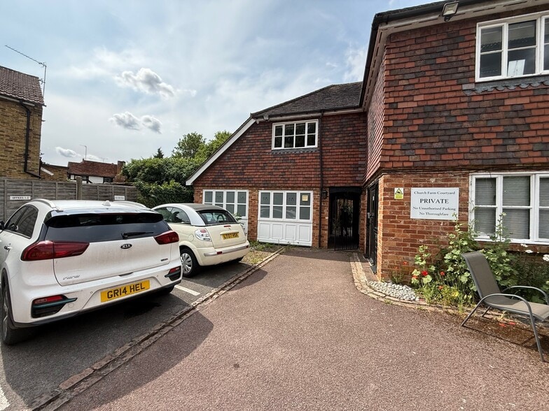 High St, Chalfont St Giles to rent - Building Photo - Image 2 of 5