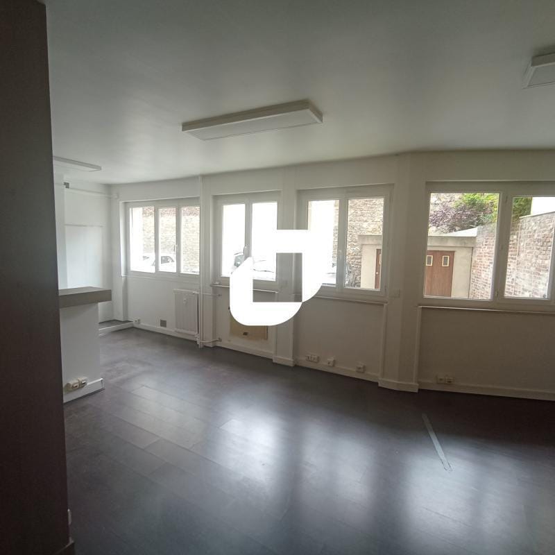 Office in Boulogne-Billancourt for sale Interior Photo- Image 1 of 6