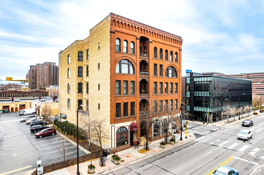 1227 Hennepin Ave, Minneapolis, MN for sale - Building Photo - Image 2 of 6