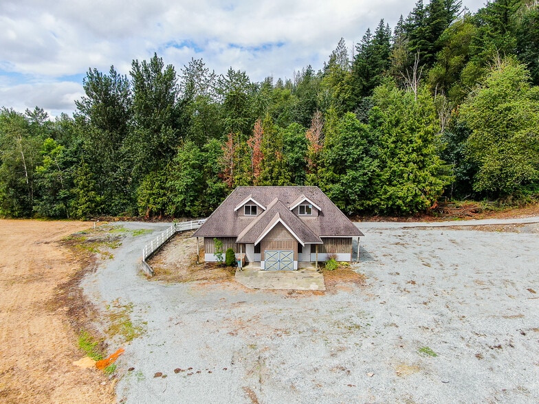 3051 Eldridge Rd, Abbotsford, BC for sale - Building Photo - Image 3 of 22