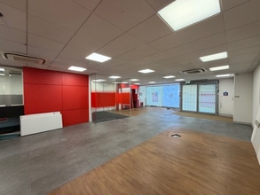 50 Ballards Ln, London to rent Interior Photo- Image 2 of 3