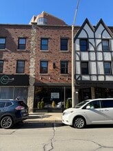 193 N Marion St, Oak Park, IL to rent Building Photo- Image 2 of 22