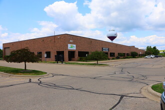 202 Moravian Valley Dr, Waunakee, WI for rent Building Photo- Image 1 of 5