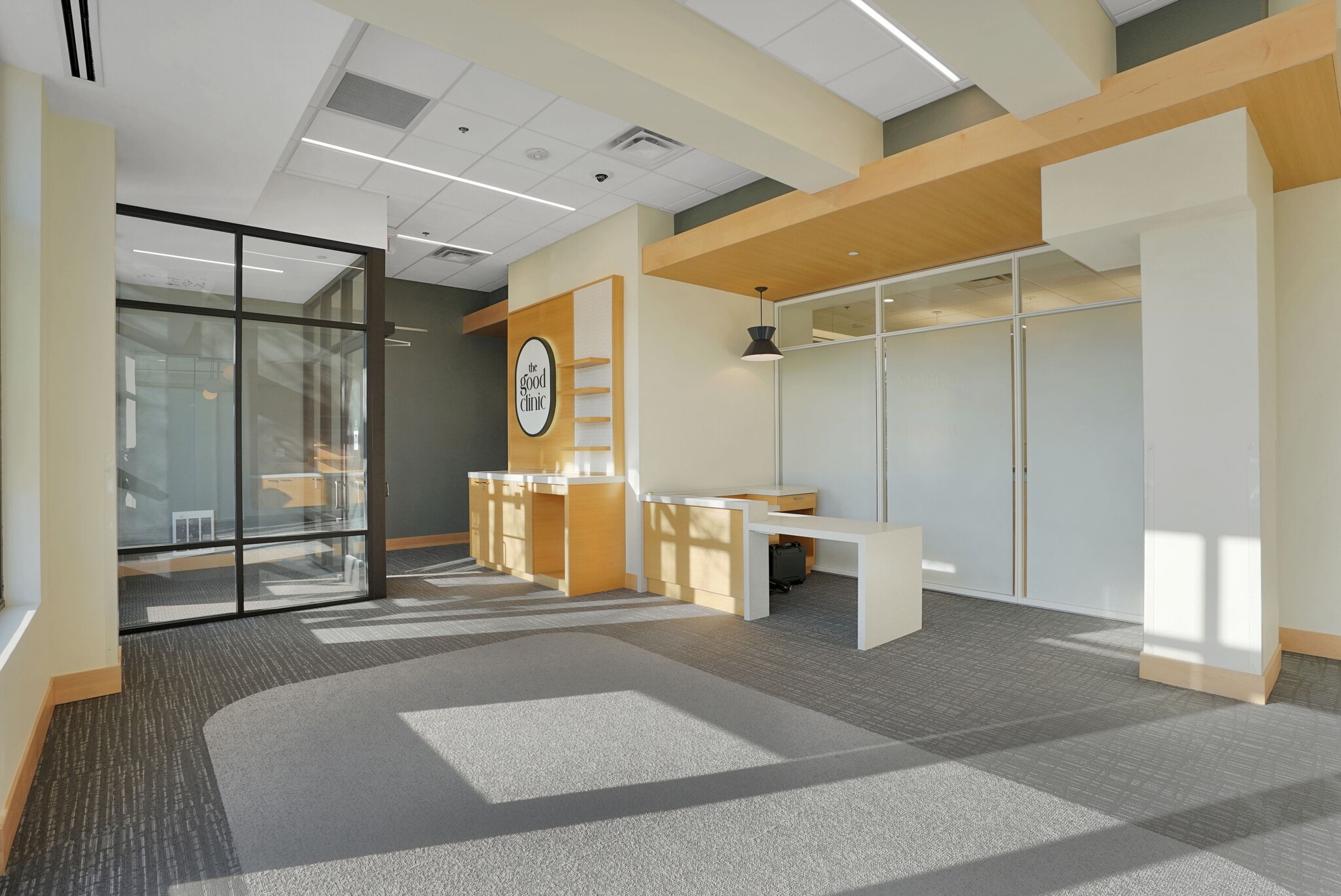 3820 Grand Way, Saint Louis Park, MN to rent Interior Photo- Image 1 of 8