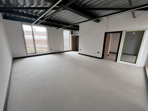 King St, Salford to rent Interior Photo- Image 2 of 5