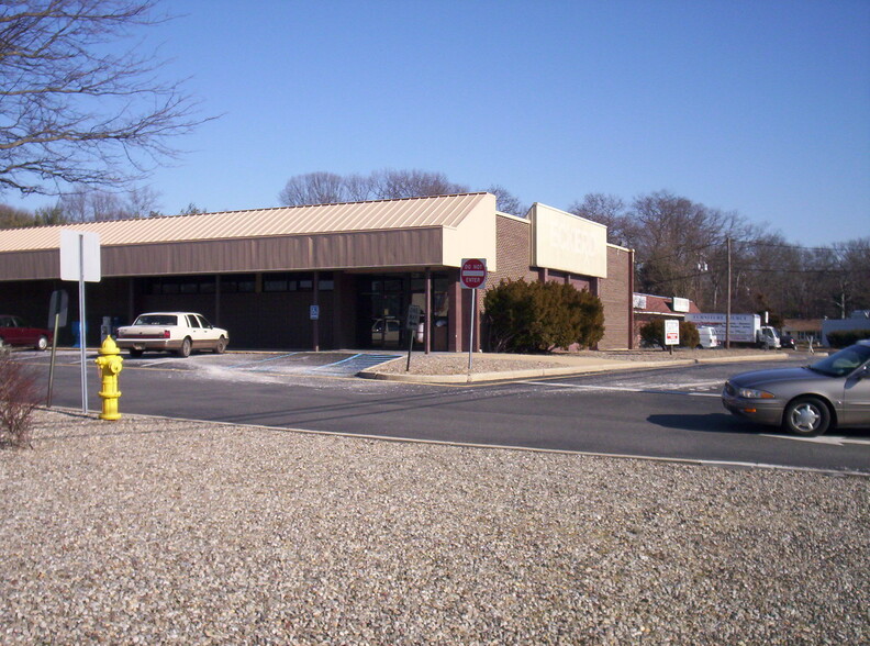 734 Route 37 W, Toms River, NJ for rent - Building Photo - Image 1 of 4