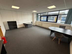 Phoenix Way, Swansea to rent Interior Photo- Image 1 of 2