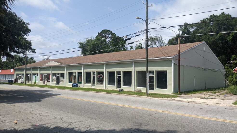 3221 Norwich St, Brunswick, GA for rent - Building Photo - Image 1 of 3