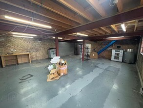 53-57 Manse Rd, Newtownabbey to rent Interior Photo- Image 1 of 4