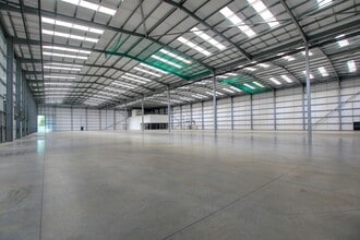 Tornado Way, Darlington to rent Interior Photo- Image 1 of 6