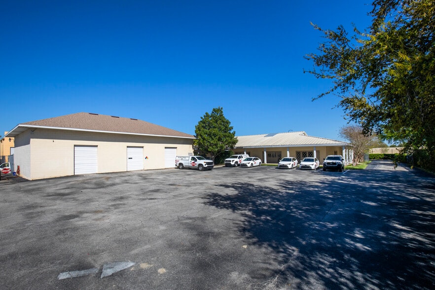 1900 33rd St, Orlando, FL for sale - Building Photo - Image 3 of 7
