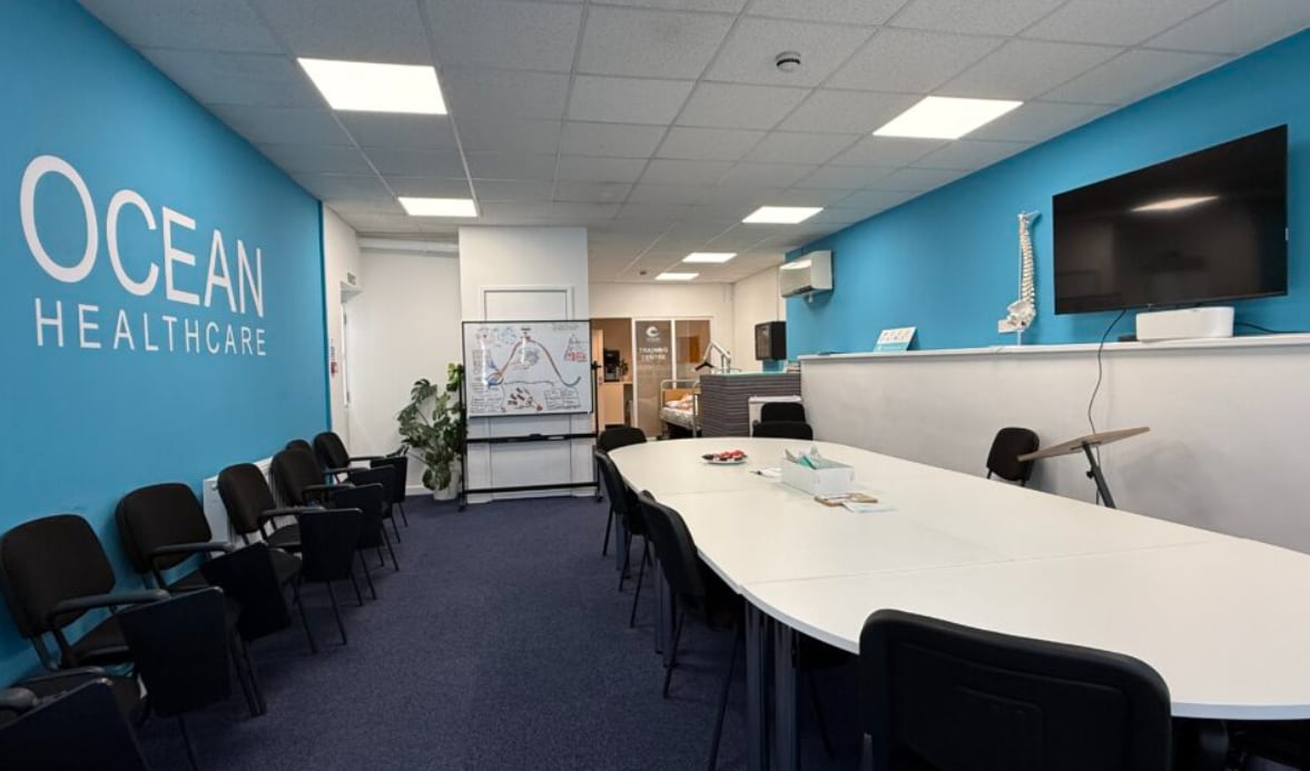 43A Devon Sq, Newton Abbot to rent Interior Photo- Image 1 of 5