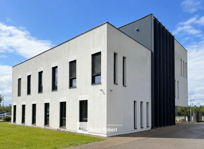 3 Rue Jean Carmet, Saint-Priest for sale - Building Photo - Image 1 of 20