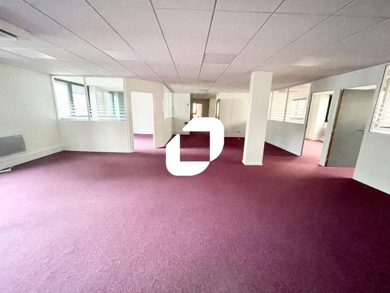 Office in Boulogne-Billancourt to rent - Interior Photo - Image 2 of 10