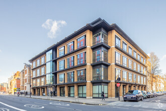 200 Hammersmith Rd, London for rent Primary Photo- Image 1 of 4