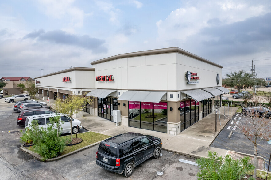 2514-2550 E Broadway St, Pearland, TX for rent - Building Photo - Image 1 of 6