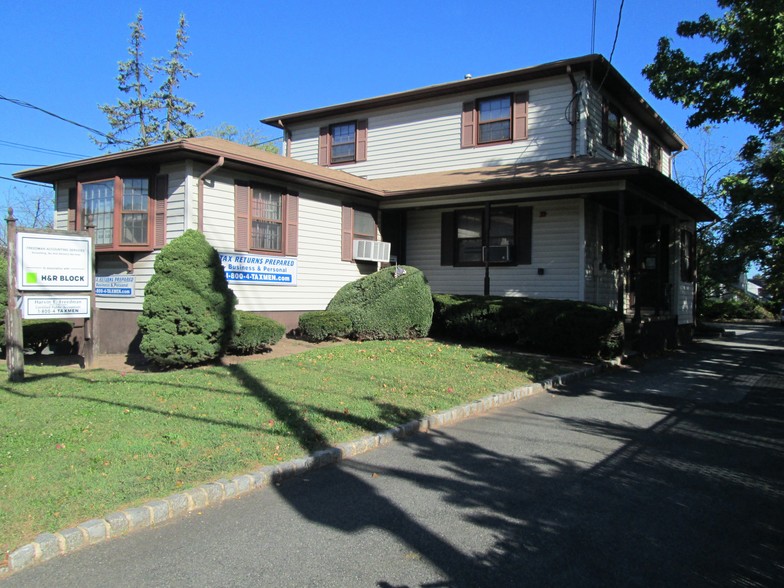 206 Westfield Ave, Clark, NJ for sale - Building Photo - Image 1 of 1