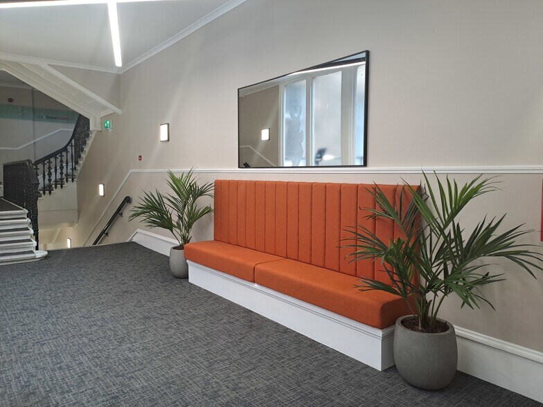 125 Buchanan St, Glasgow to rent - Building Photo - Image 2 of 5