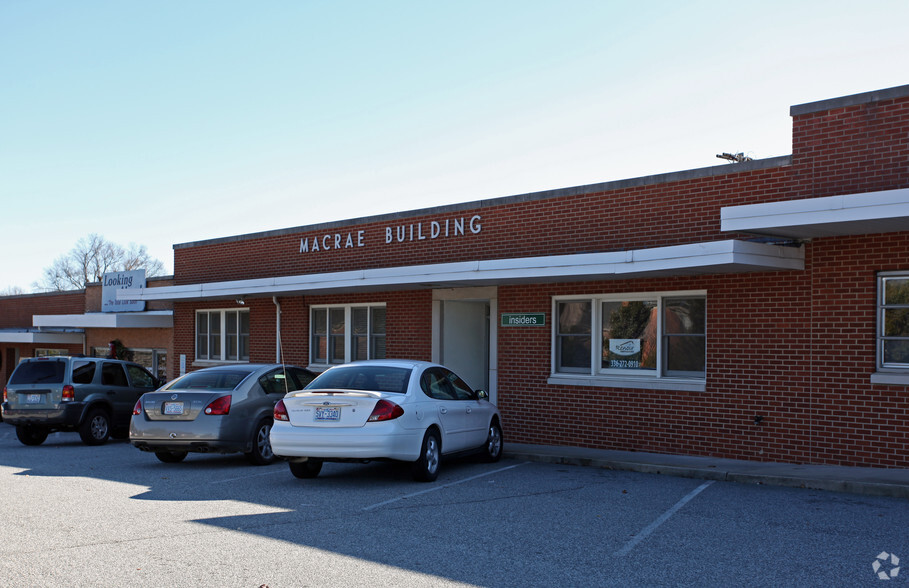 1834 Banking St, Greensboro, NC for rent - Building Photo - Image 2 of 4