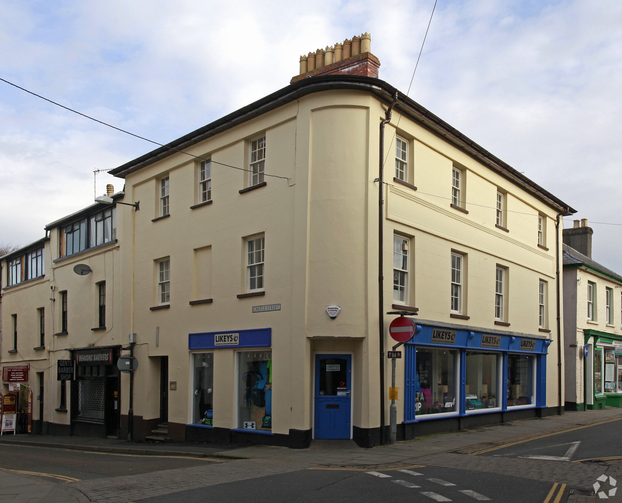 2 The Struet, Brecon for sale Primary Photo- Image 1 of 1