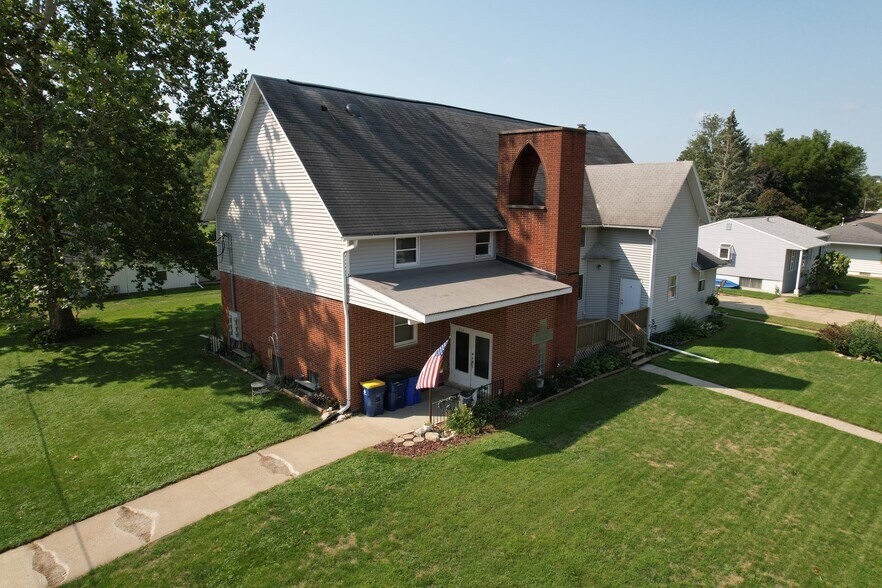 224 Wilson St, Van Meter, IA for sale - Primary Photo - Image 1 of 1