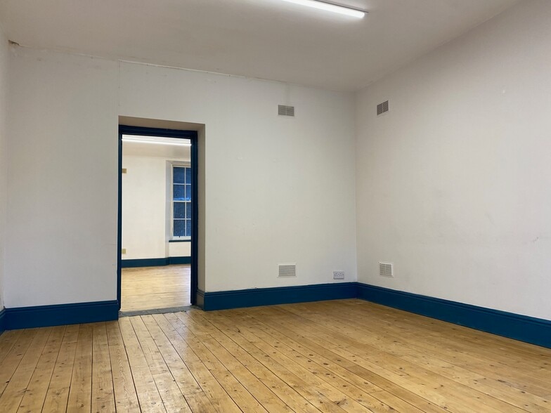 1-3 Mansfield Pl, Edinburgh to rent - Building Photo - Image 3 of 7