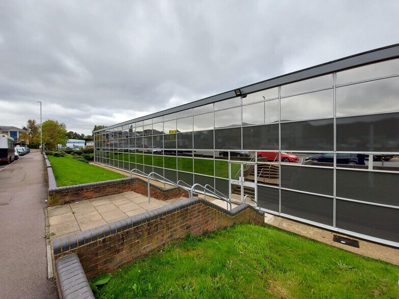 Longfield Rd, Tunbridge Wells for sale - Building Photo - Image 1 of 1