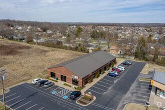 1113 N Castle Heights Ave, Lebanon, TN for sale Building Photo- Image 1 of 1