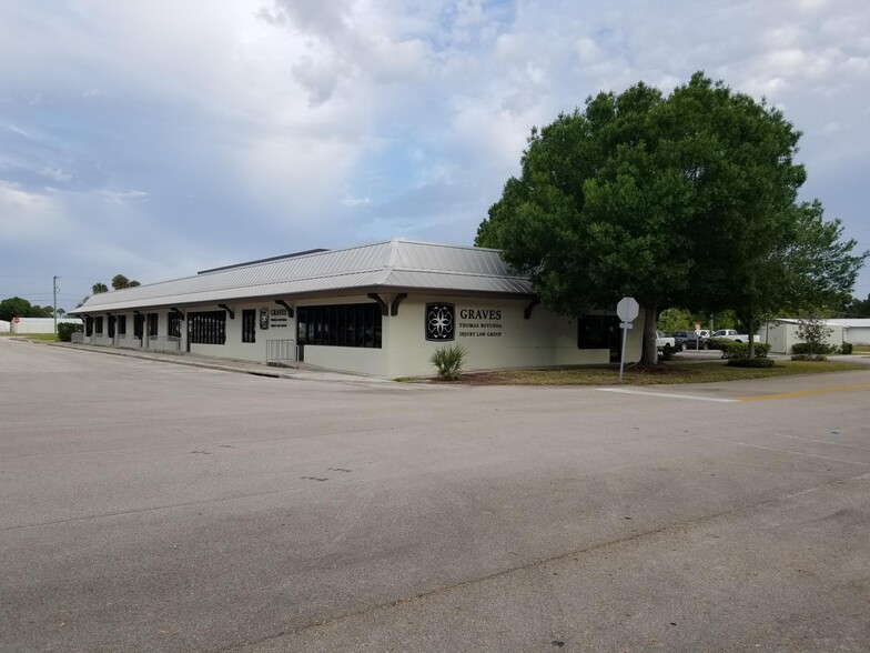 305 NW 4th Ave, Okeechobee, FL for rent - Building Photo - Image 1 of 2