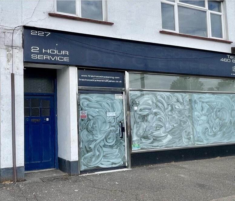 227 Woodgrange Dr, Southend On Sea for sale Primary Photo- Image 1 of 1