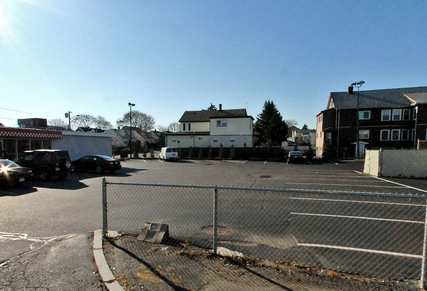 304 Squire Rd, Revere, MA for sale - Primary Photo - Image 1 of 1