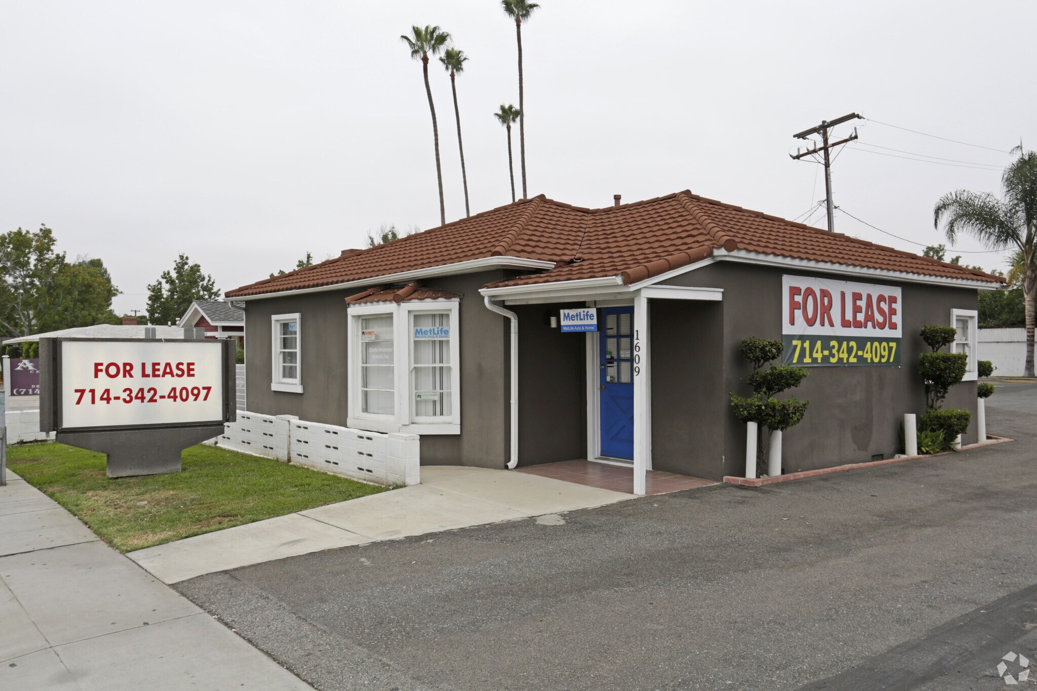 1609 E Chapman Ave, Orange, CA for sale Primary Photo- Image 1 of 1