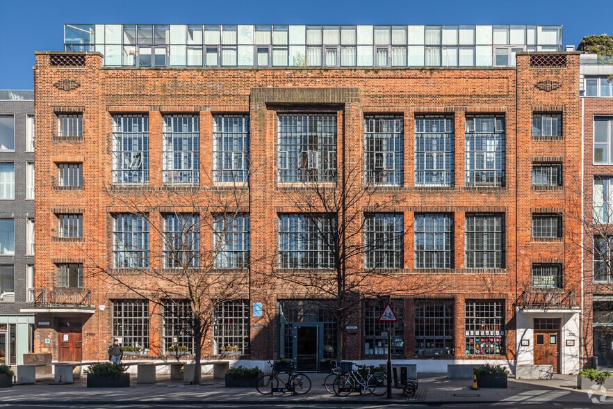 205 Richmond Rd, London to rent - Building Photo - Image 3 of 3