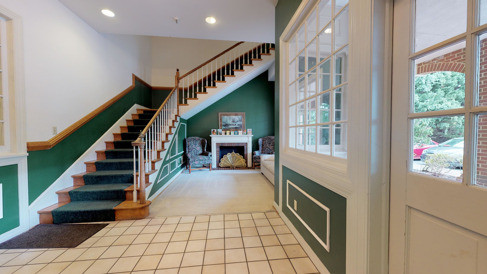 3630 George Washington Mem Hwy, Yorktown, VA for rent - Matterport 3D Scan - Image 2 of 23