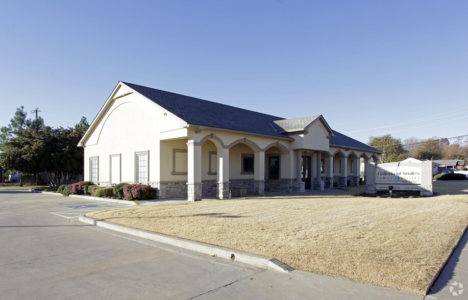 104 W 41st St, Sand Springs, OK for sale - Primary Photo - Image 1 of 1