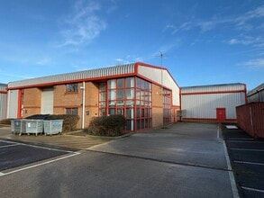 13 Finch Dr, Braintree to rent Building Photo- Image 2 of 2