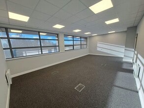 Whitehouse Way, Peterlee to rent Interior Photo- Image 2 of 4