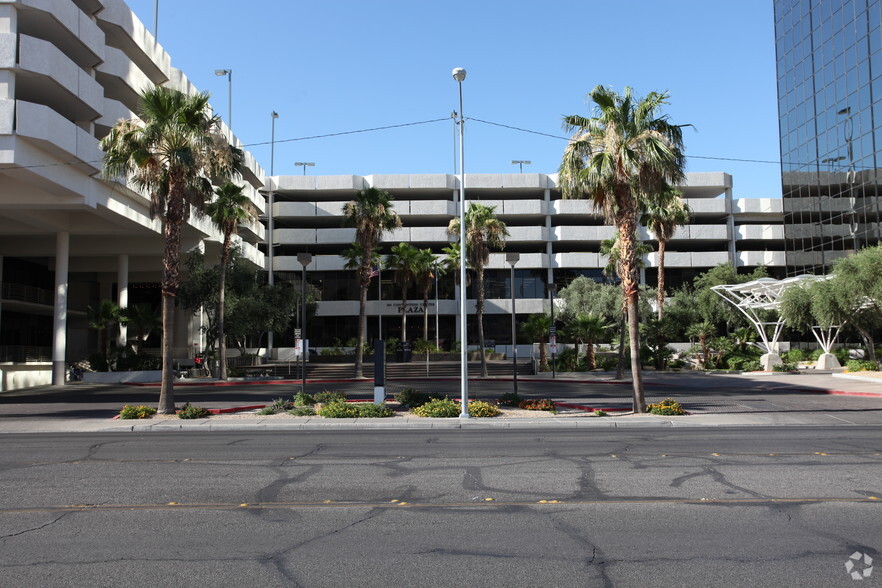 101 Convention Center Dr, Las Vegas, NV for rent - Building Photo - Image 2 of 11