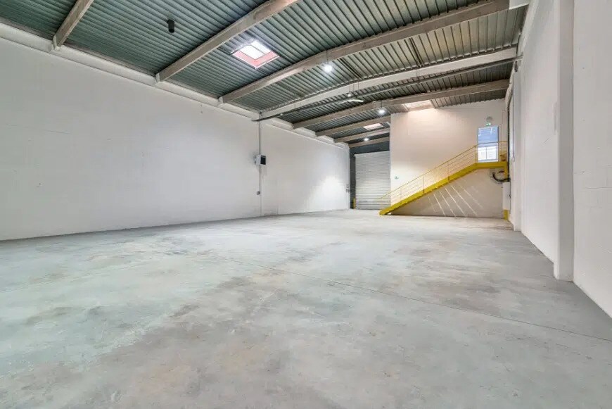 Light Industrial in Torcy to rent - Building Photo - Image 2 of 5