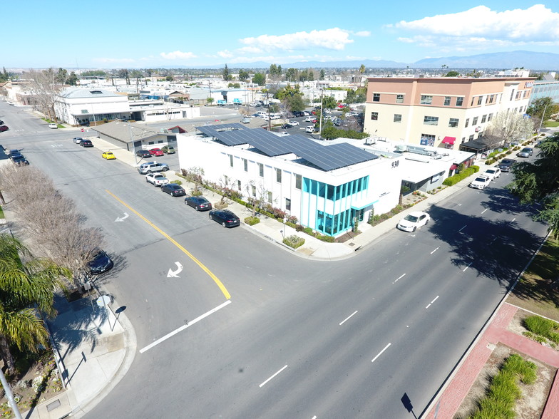 930 Truxtun Ave, Bakersfield, CA for sale - Building Photo - Image 1 of 1