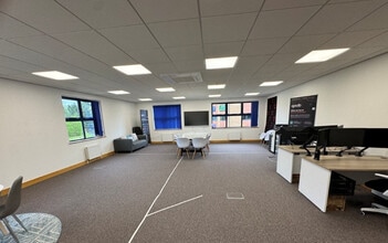 1-4 Kettering Pky, Kettering to rent Interior Photo- Image 2 of 3