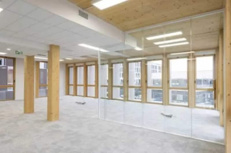 Office in Villeurbanne to rent Interior Photo- Image 1 of 6