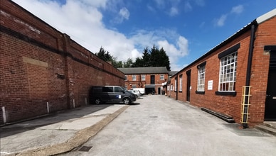 Mill Ln, Leeds to rent Building Photo- Image 1 of 6