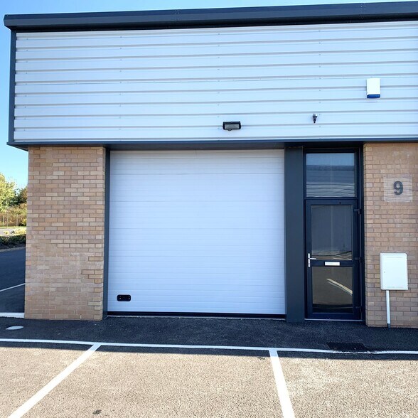 Kincraig Rd, Blackpool to rent - Building Photo - Image 2 of 7