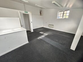 1 Christ Church Sq, Lowestoft to rent Interior Photo- Image 1 of 4